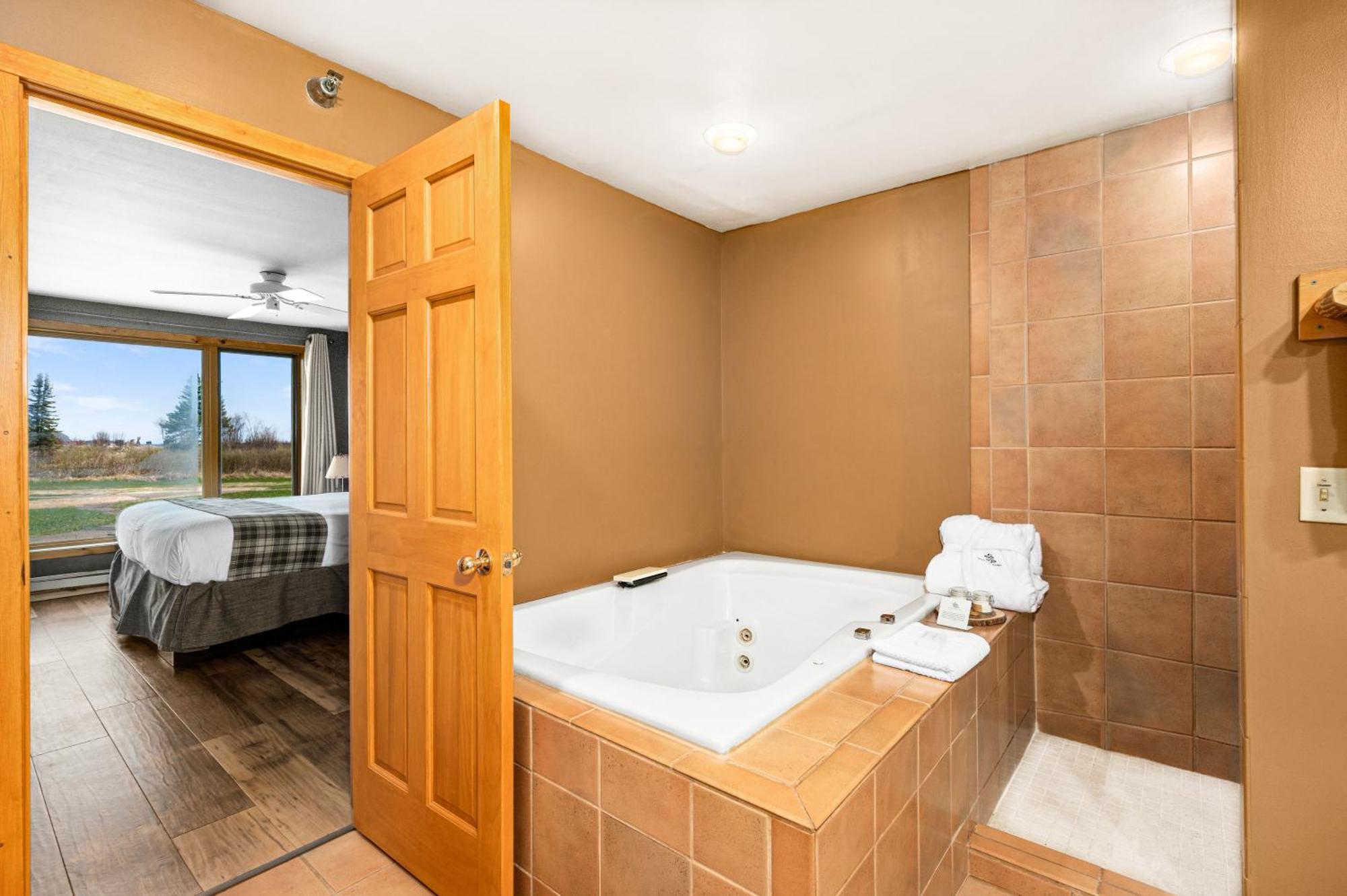 טו הרבורס Superior Shores Resort מראה חיצוני תמונה